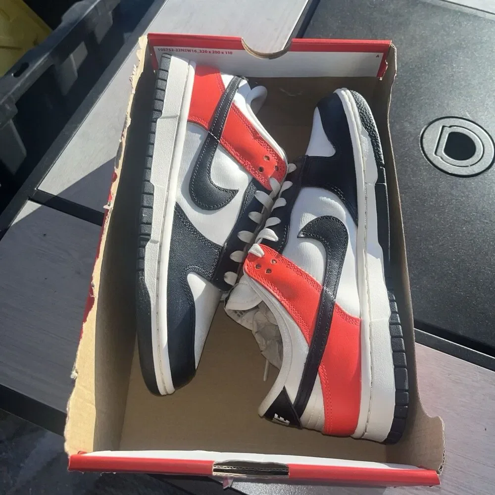 Hq3423-635 Size 7.5 Wmns Men’s 6 Nike Dunk Low Se Bright Crimson Black - Picture 1 of 12